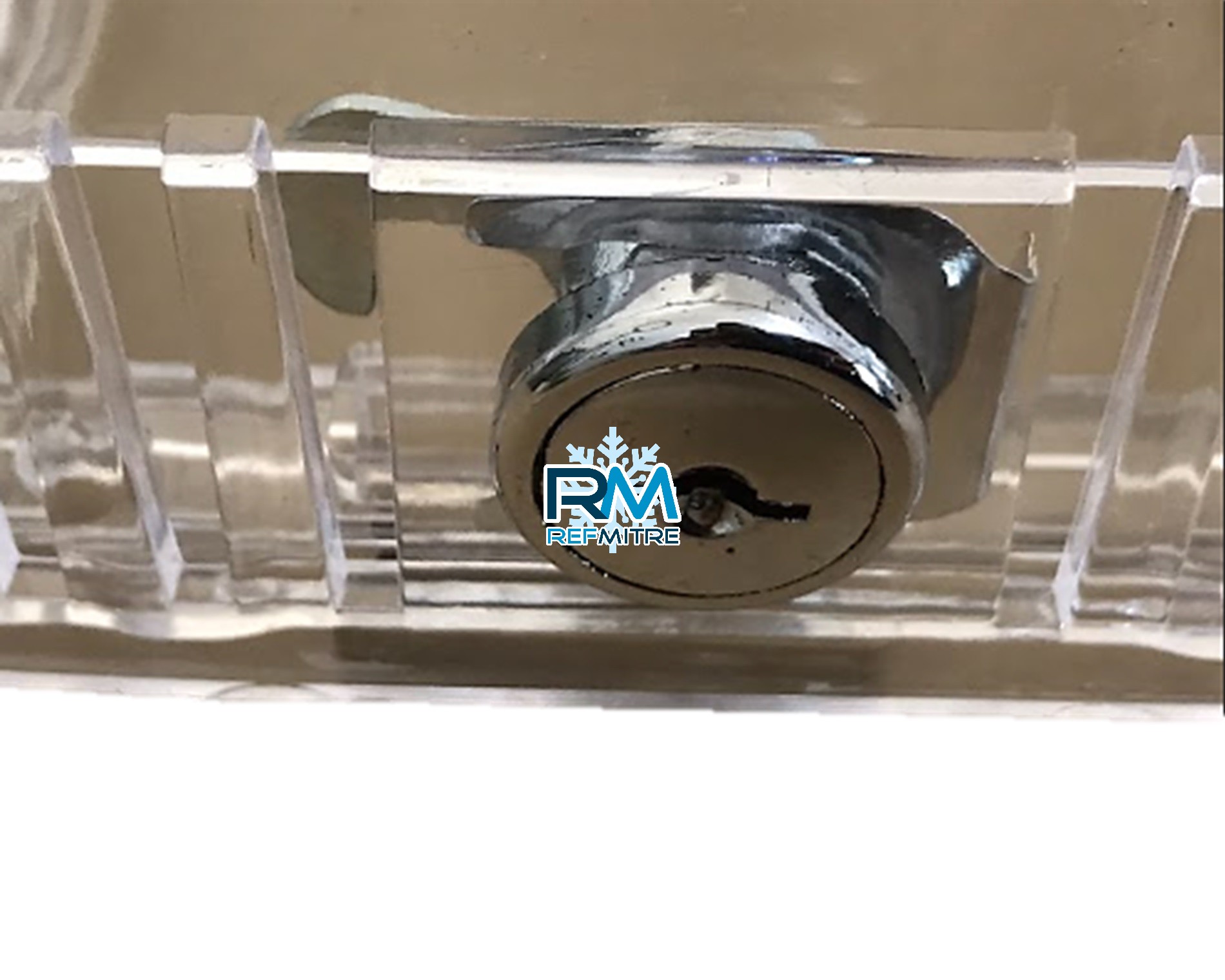 CAJA GUARDA TERMOSTATO C/LLAVE 18 X 10 X 9- 50160